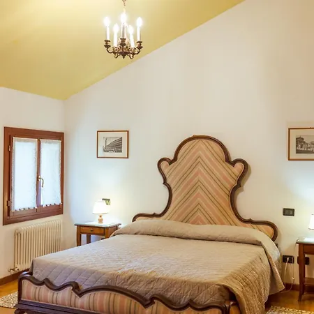 Selvatico Alloggio per agriturismo *