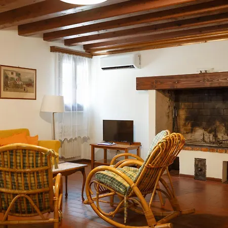 Selvatico Alloggio per agriturismo *